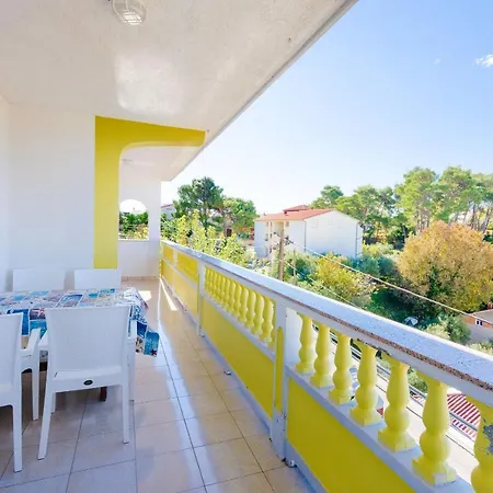 Apartment Meri Banjol
